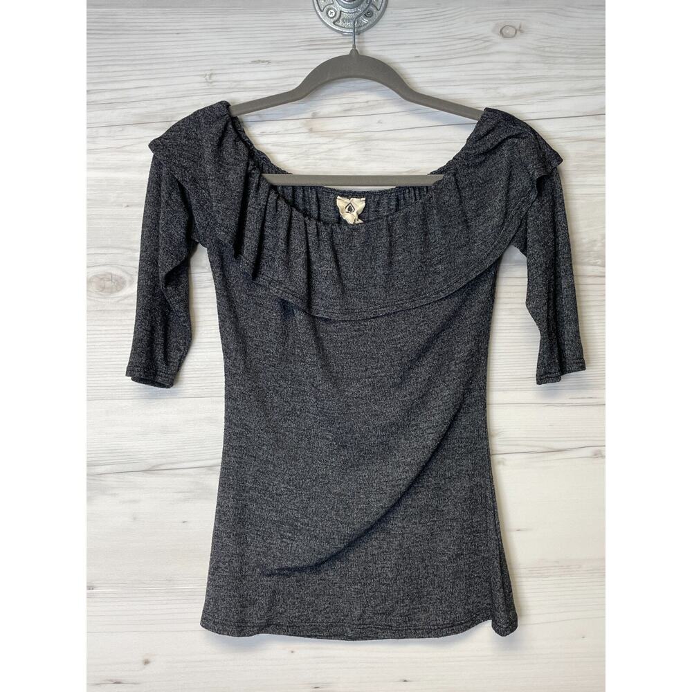 Spade & Heart Top XS‎ Womens Gray Knit Short Sleeve Ruffle Neckline